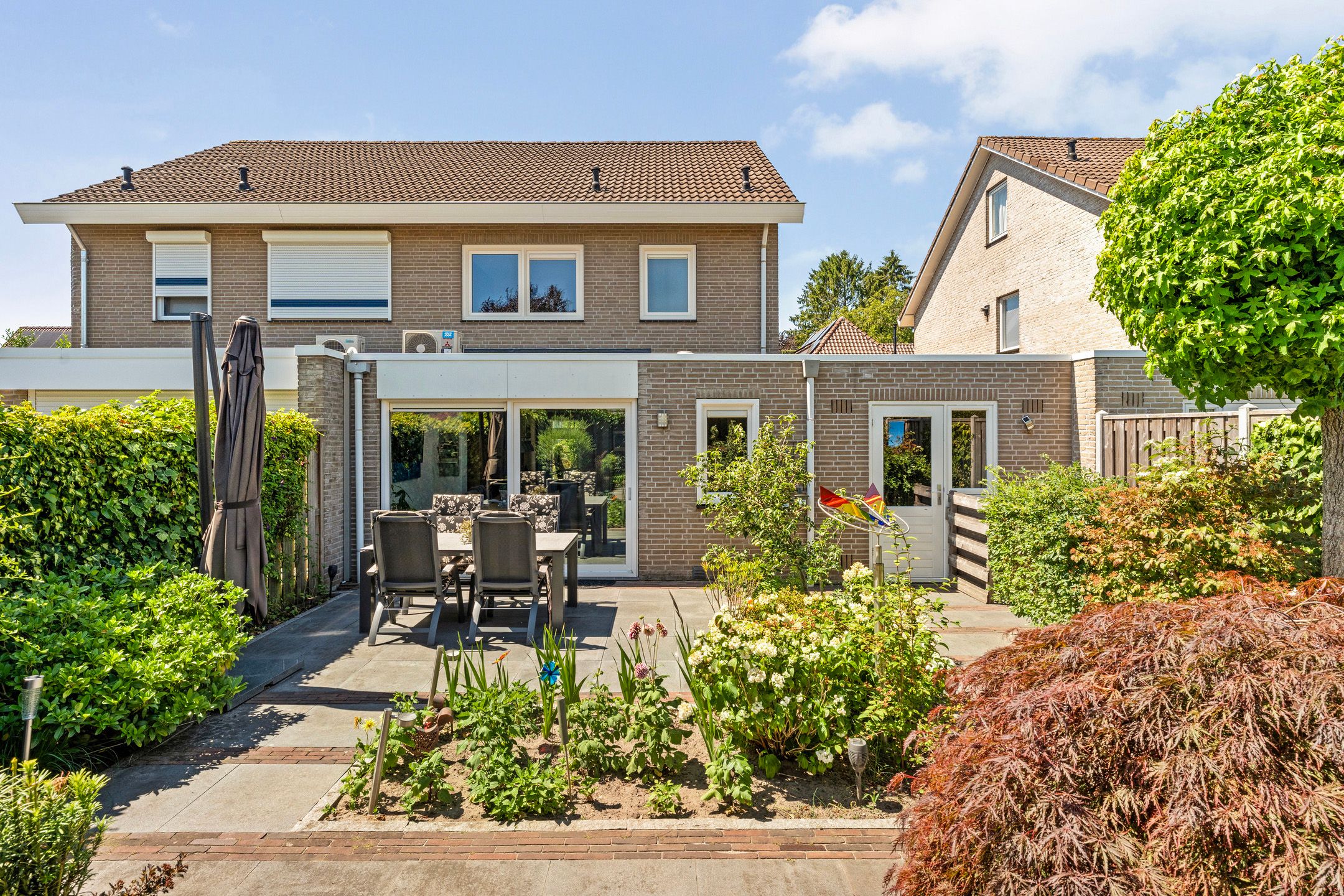 Foto 3 van Neerkanne 3