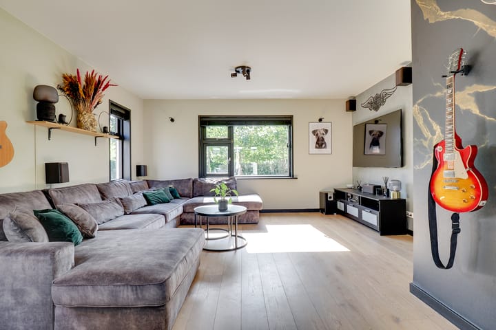 Foto 12 van Woerdlaan 8