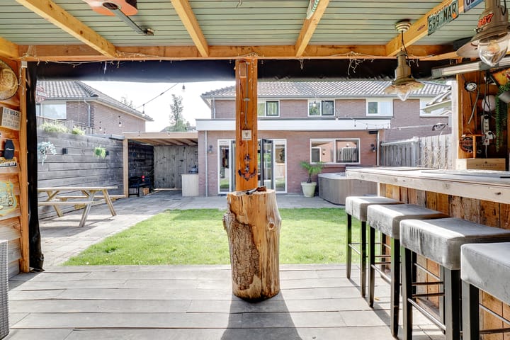 Foto 35 van Woerdlaan 8