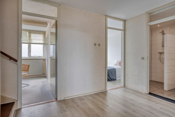 Foto 18 van Rouppe van der Voortlaan 76