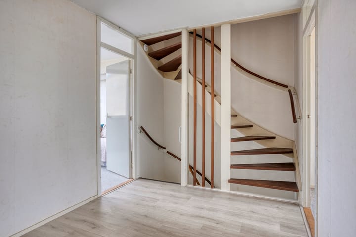 Foto 19 van Rouppe van der Voortlaan 76