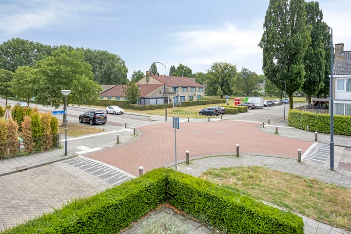 Foto 36 van Rouppe van der Voortlaan 76