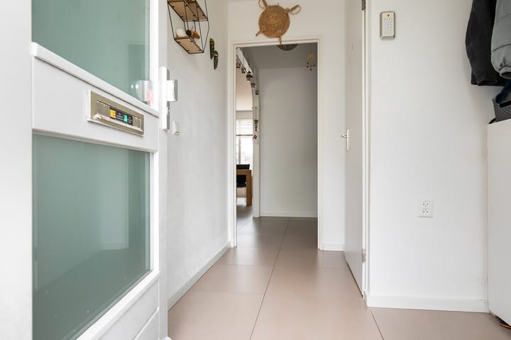 Foto 8 van Reina Prinsen Geerligsdreef 87