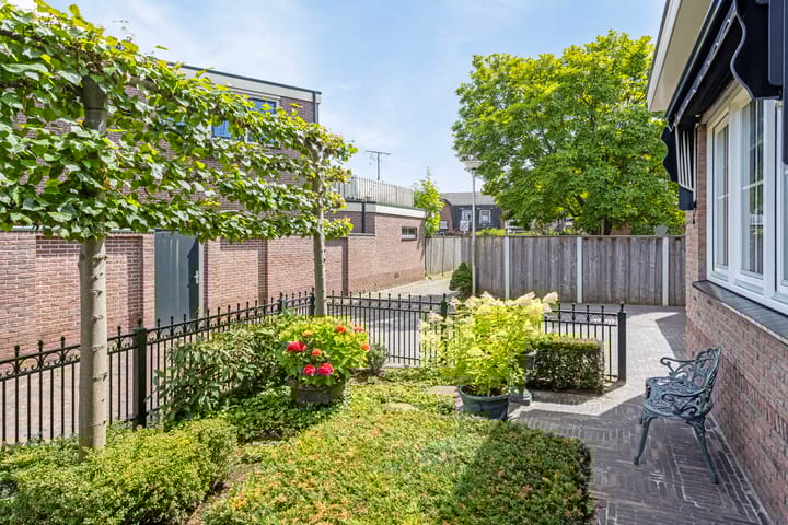 Foto 11 van Merelweg 1