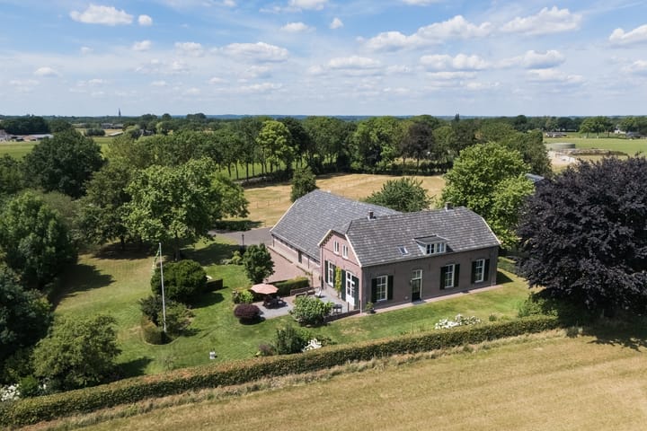 Photo 1 of Veenweg 8