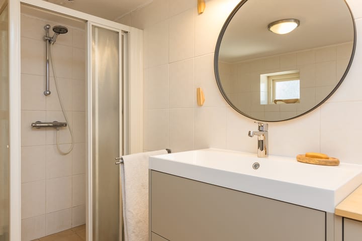 Photo 33 of Veenweg 8