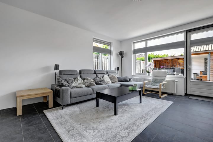 Photo 8 of Marskramer 117