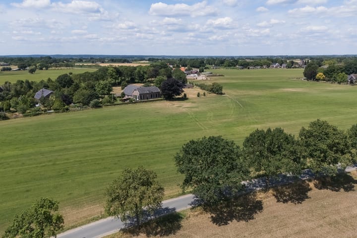 Photo 65 of Veenweg 8