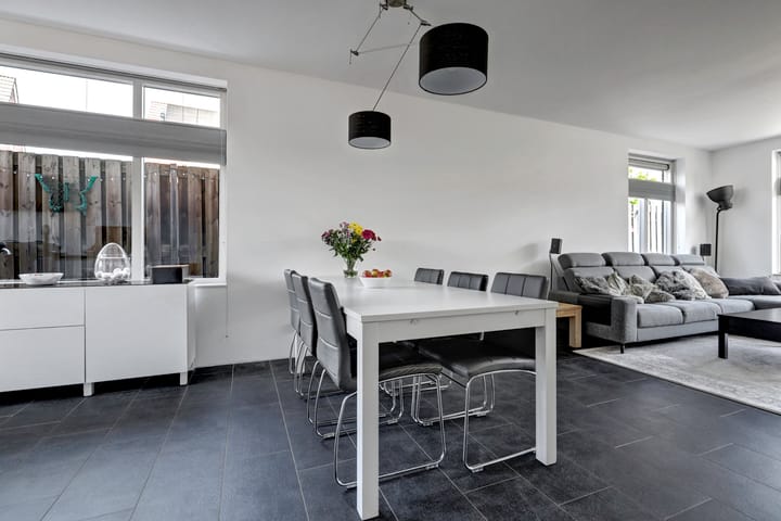 Photo 12 of Marskramer 117