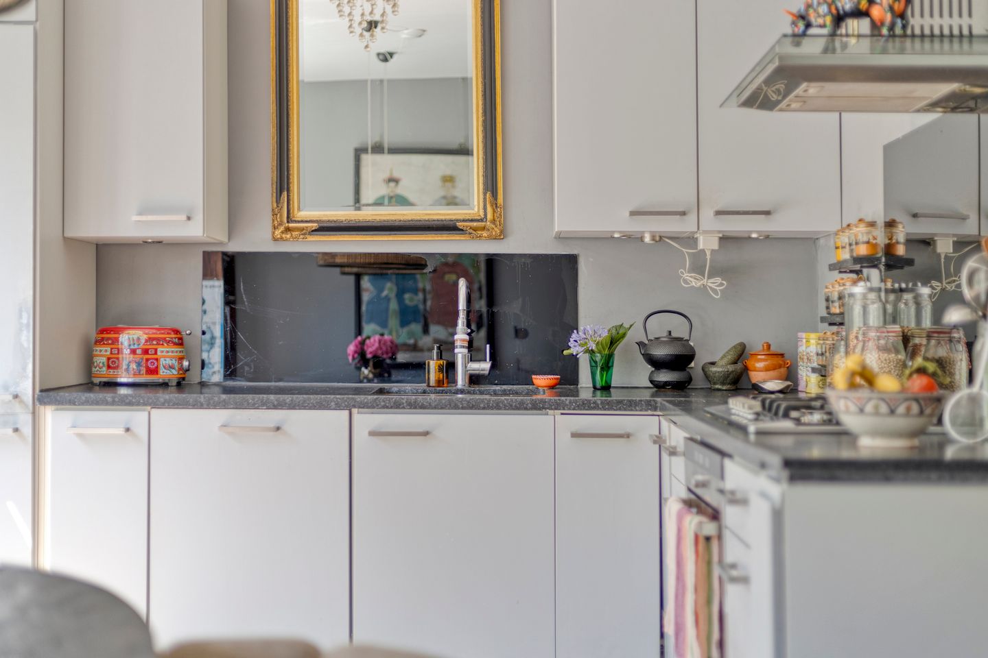 Foto 19 van Voorhout 169