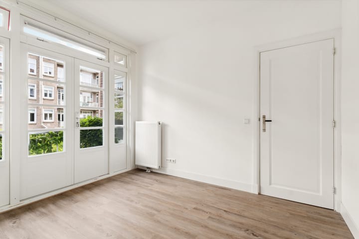 Foto 8 van Van Tuyll van Serooskerkenweg 69-1