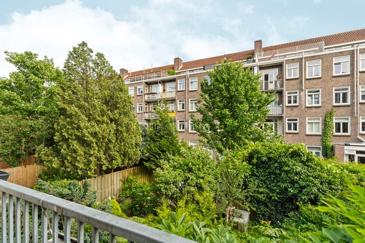 Foto 12 van Van Tuyll van Serooskerkenweg 69-1