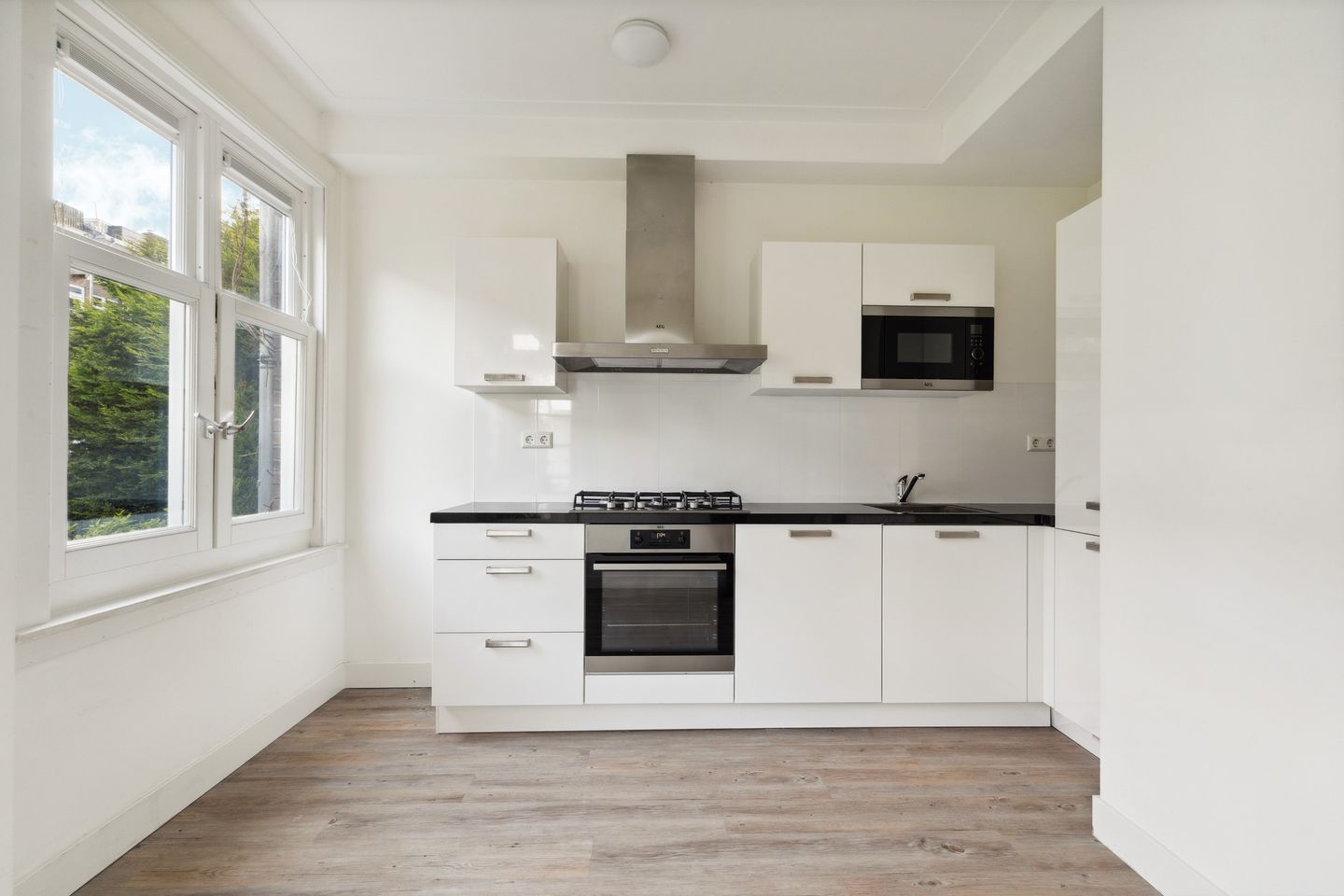 Foto 14 van Van Tuyll van Serooskerkenweg 69-1