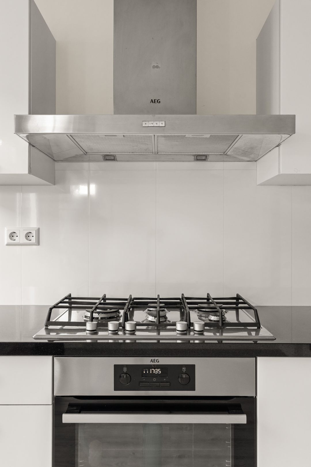 Foto 16 van Van Tuyll van Serooskerkenweg 69-1