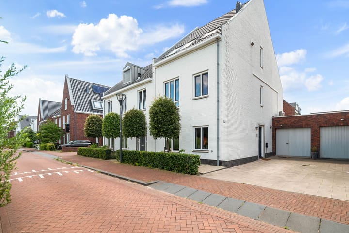 Foto 5 van Mozartstraat 10