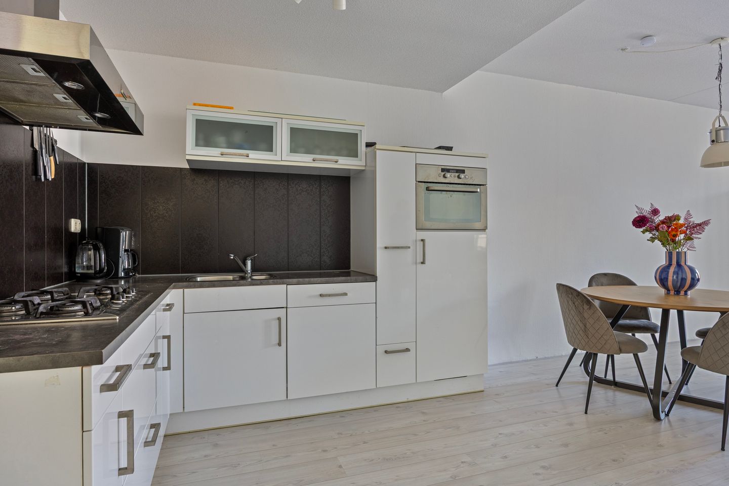 Foto 10 van Vechtstraat 10-A