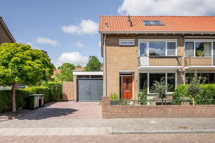 Foto 7 van van Heutszpark 18