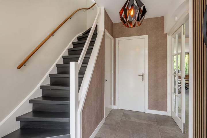 Foto 9 van van Heutszpark 18