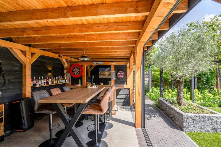 Foto 26 van van Heutszpark 18