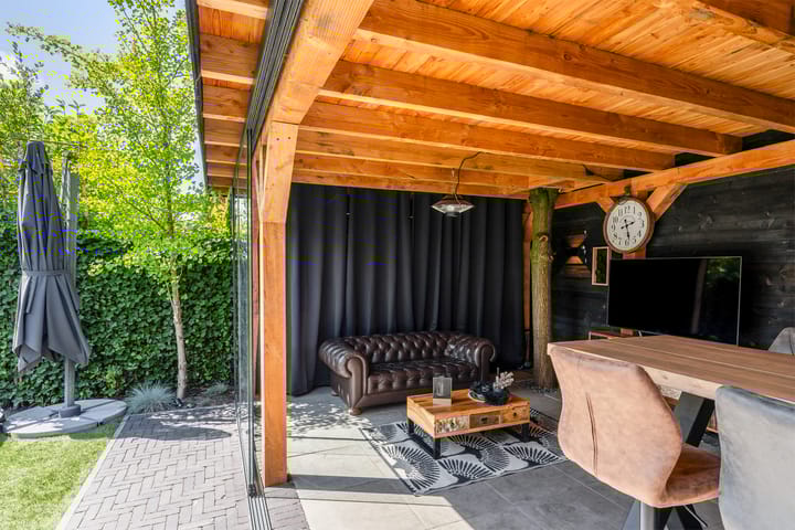 Foto 27 van van Heutszpark 18