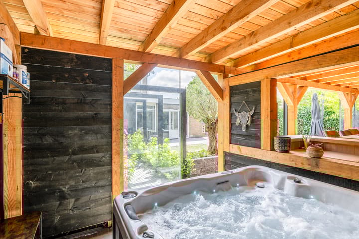 Foto 29 van van Heutszpark 18