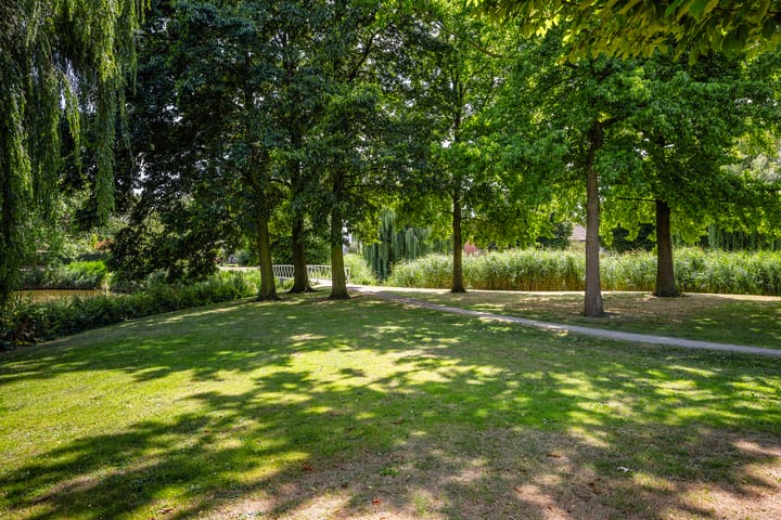 Foto 51 van van Heutszpark 18