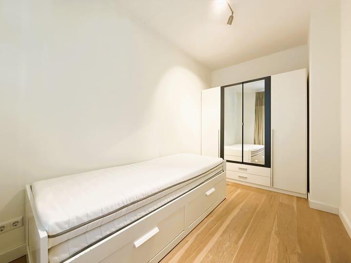 Photo 14 of Willem Frederik Hermansstraat 17