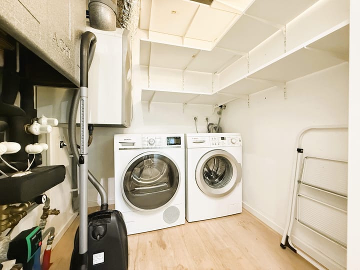 Photo 17 of Willem Frederik Hermansstraat 17