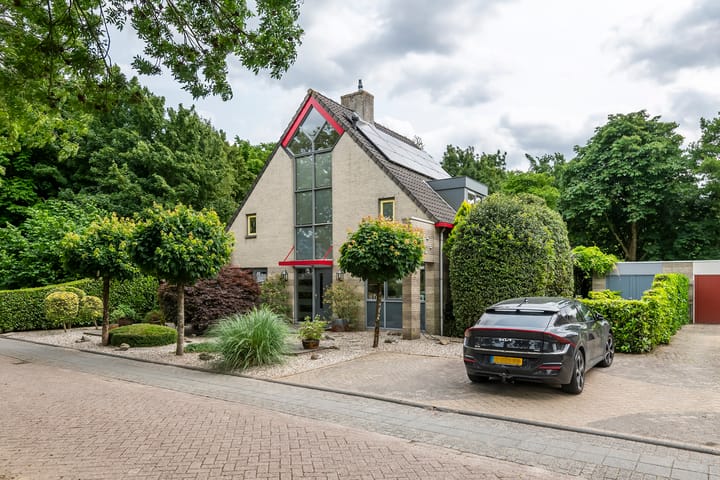 Foto 9 van Annie van Beintumpad 6