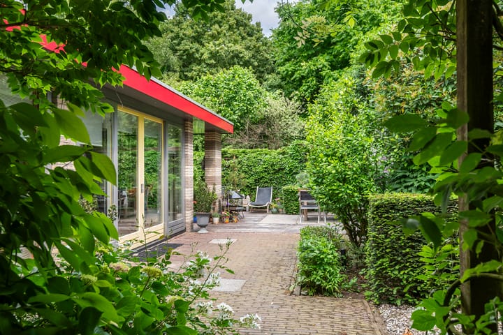 Foto 13 van Annie van Beintumpad 6