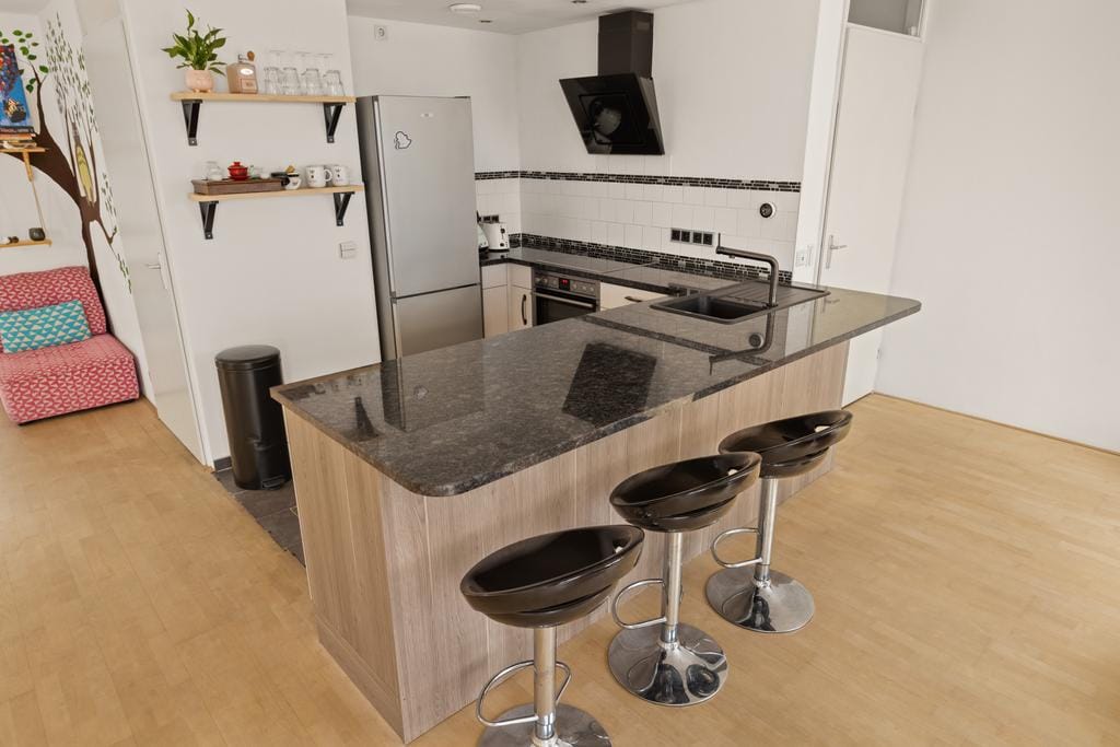 Photo 10 of Rapenburgerstraat 102