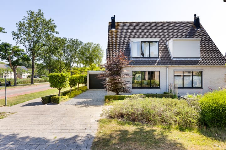 Photo 3 of Bruggemede 1