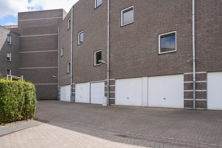 Foto 21 van Sjwats Jris 33