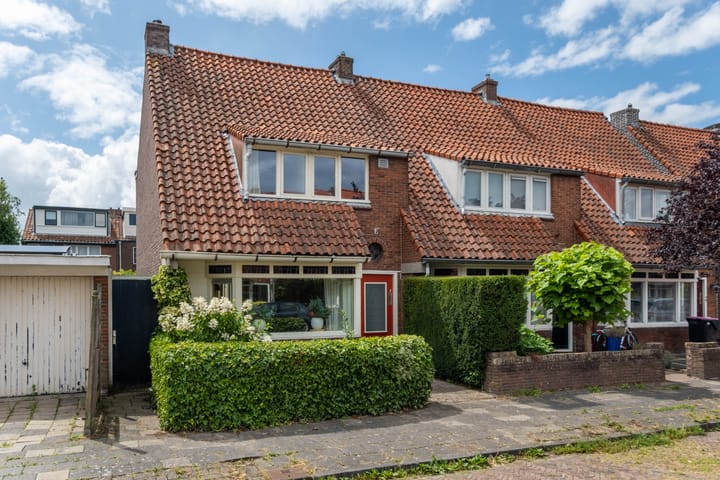 Photo 10 of Jan Steenstraat 1