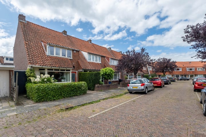 Photo 9 of Jan Steenstraat 1