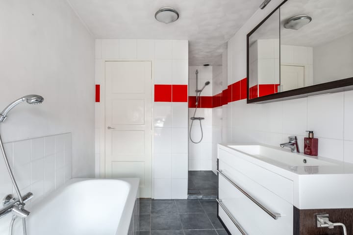 Photo 45 of Jan Steenstraat 1