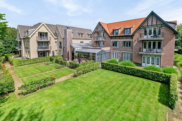 Photo 4 of Domburgseweg 28-G