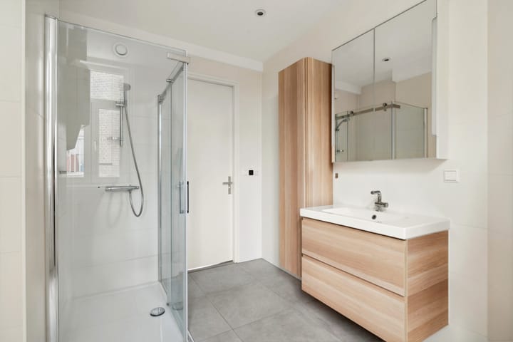 Photo 8 of Tweede Keucheniusstraat 15-2