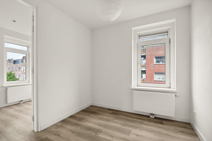 Photo 15 of Tweede Keucheniusstraat 15-2