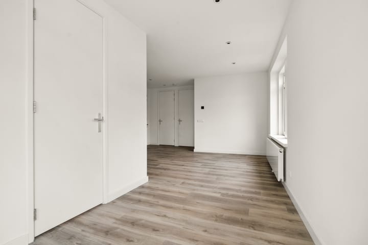 Photo 16 of Tweede Keucheniusstraat 15-2