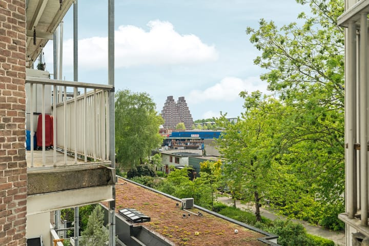 Photo 23 of Tweede Keucheniusstraat 15-2