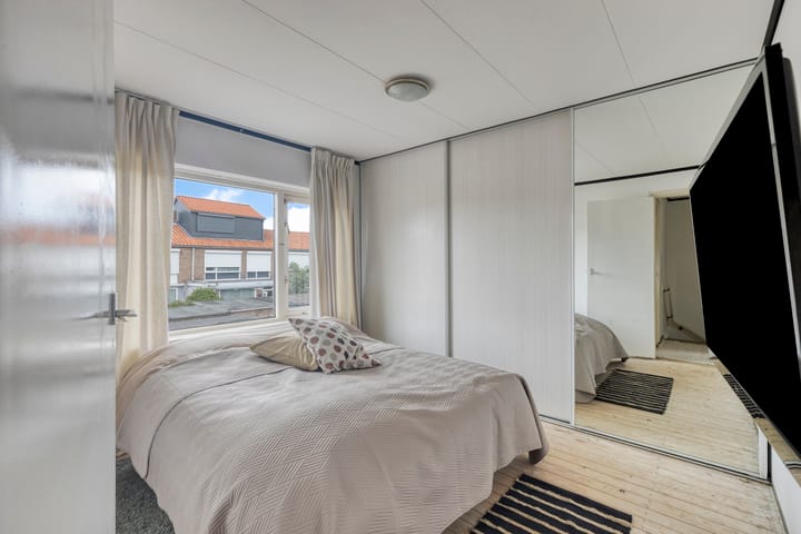 Foto 12 van Anna Bijnsstraat 48