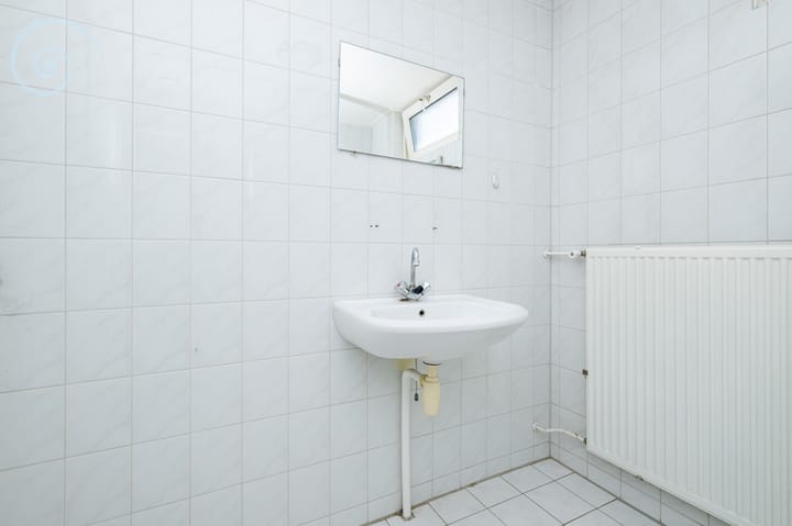 Photo 19 of Deltastraat 6