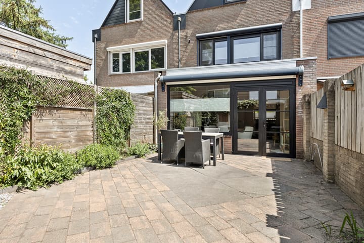 Foto 1 van Valkenhof 15