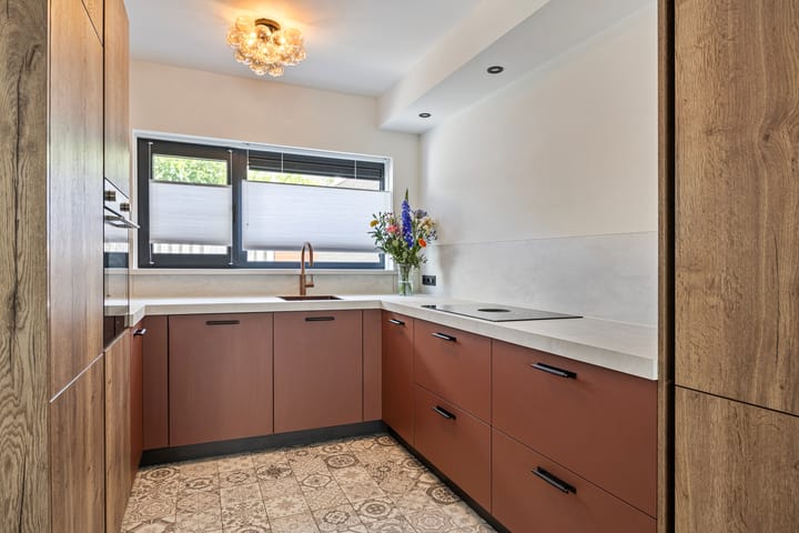 Foto 2 van Valkenhof 15