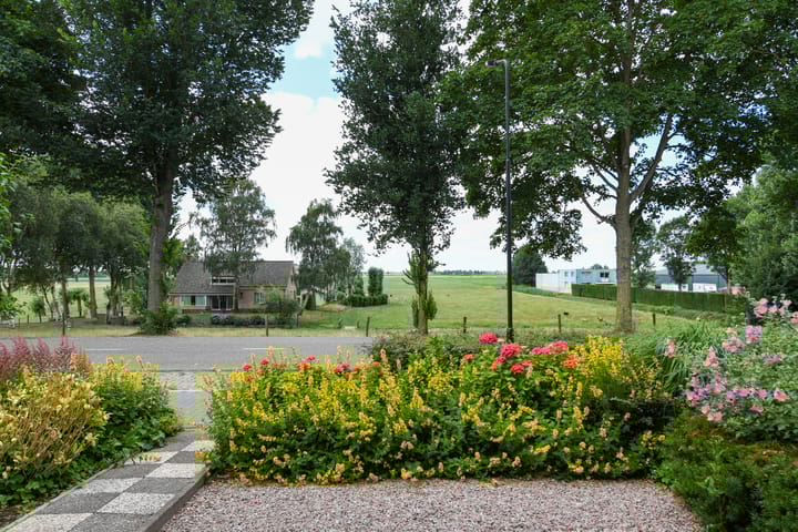 Foto 25 van Burgemeester Padmosweg 150