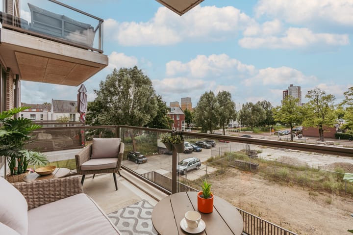 Photo 3 of Dijkmanshuizenstraat 273