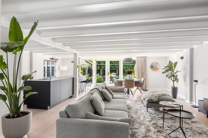 Photo 15 of Julianalaan 25