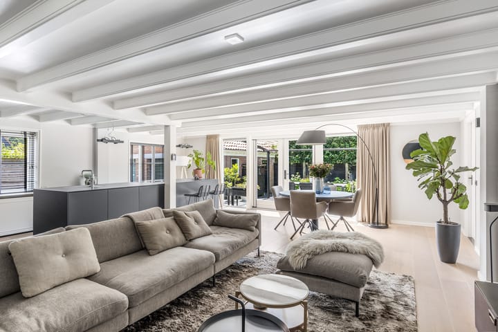 Photo 16 of Julianalaan 25