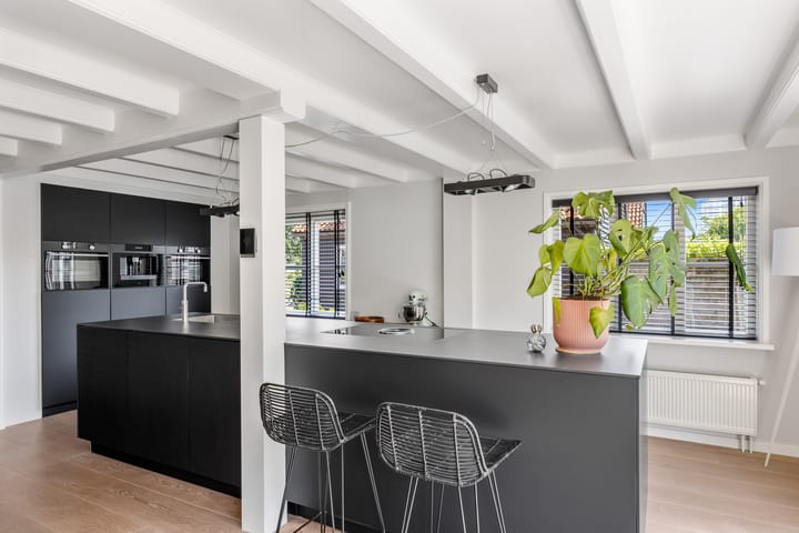 Photo 17 of Julianalaan 25